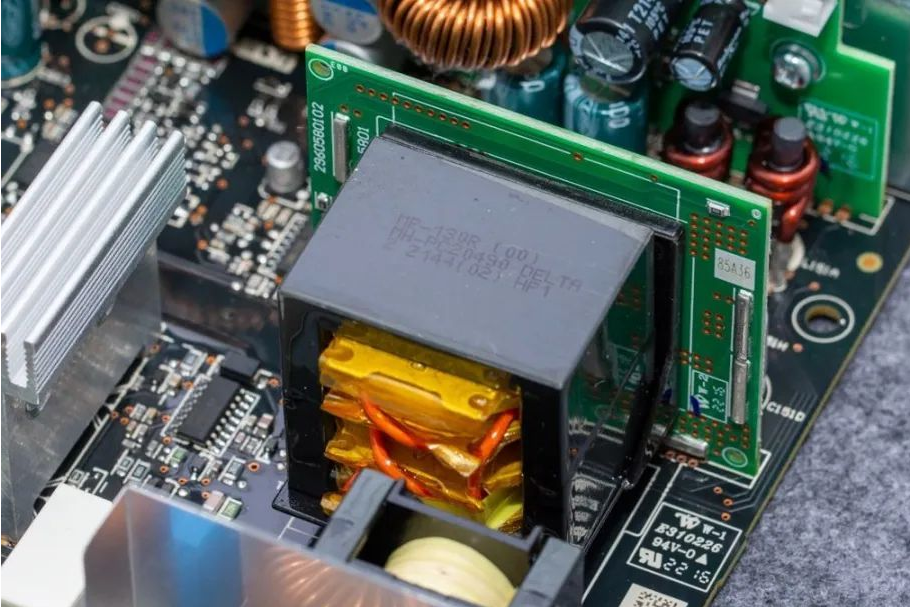 UPS變流器和逆變器的光耦應用